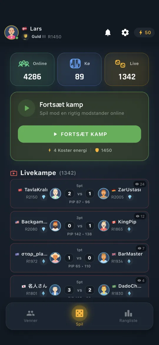 Home hub with online, queue and live match counts